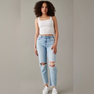 American Eagle AE Strigid Curvy Ripped Mom Jean
